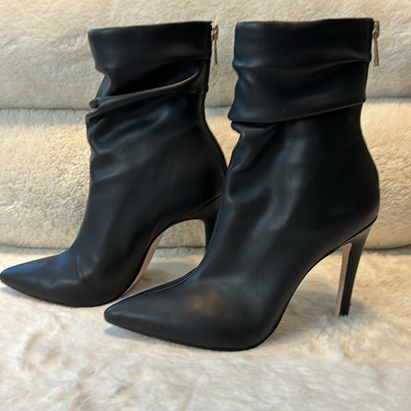 JESSICA SIMPSON Booties - Picture 4 of 10